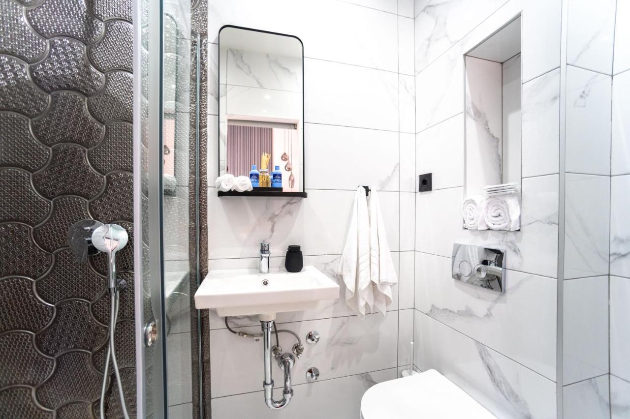 Natali Luxury Suites- Mini Rooms Beograd Eksteriør billede