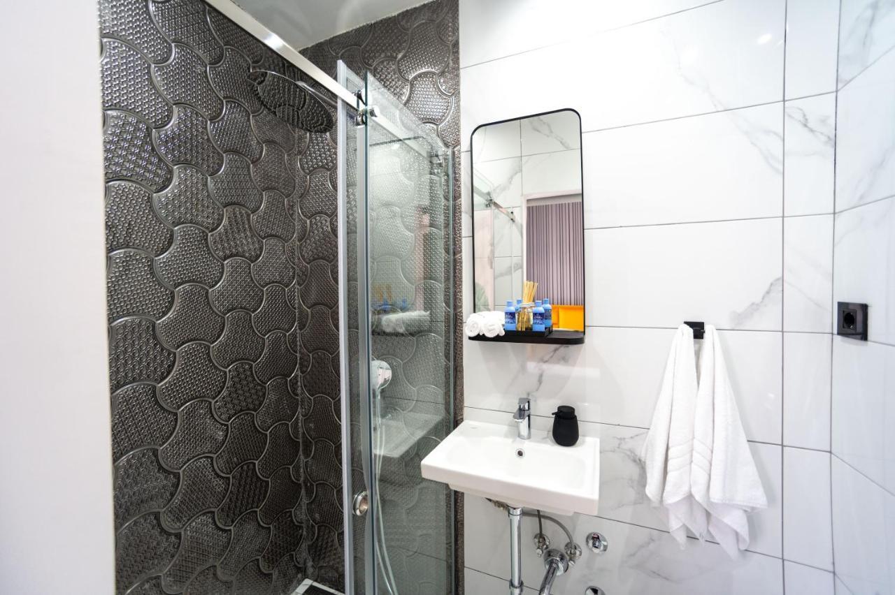 Natali Luxury Suites- Mini Rooms Beograd Eksteriør billede